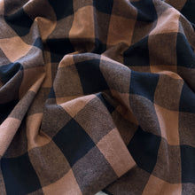 Load image into Gallery viewer, Big Scale Yarn Dyed Gingham Cotton - Nutmeg