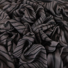 Load image into Gallery viewer, Lightweight Silk Cotton Print Deadstock - Line Up