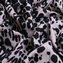 Load image into Gallery viewer, Panthera Rayon Print Deadstock - Grey
