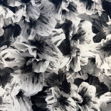 Load image into Gallery viewer, Lily Shades Printed Viscose - Black
