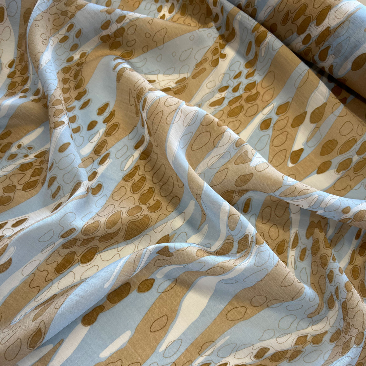 Fbri 4 Riverside Riverside Voile Print - Blue & Camel – Fabric Box