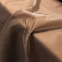 Load image into Gallery viewer, Polysheen Lining Deadstock - Camel
